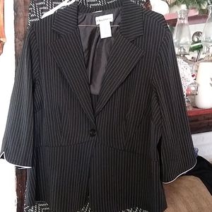 20W Ultra Dress black/white pinstripe lined Blazer
